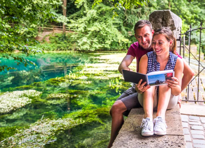 Der Blautopf bei Blaubeuren
