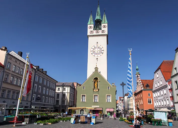 Das Wahrzeichen von Straubing: Der Stadtturm