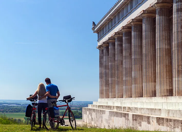 Walhalla am Donau-Radweg